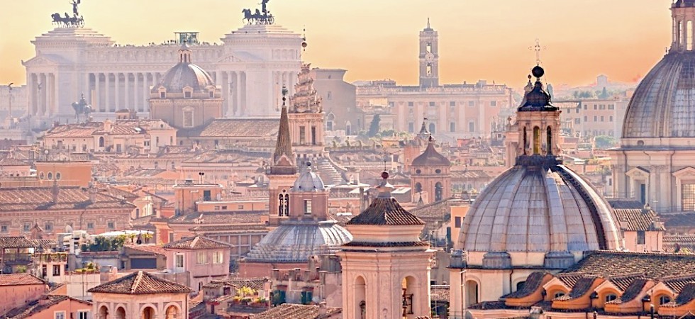 ROMA – SPLENDIDO APPARTAMENTO IN ROMA CENTRO STORICO ADIACENTE FONTANA DI TREVI